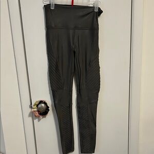 Grayish green spank  High-Waisted Leggings medium